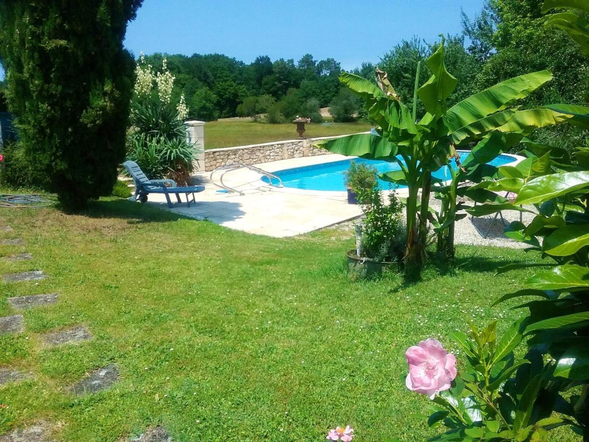 Villa Charmante A Bosset Avec Piscine Partagee Exterior foto